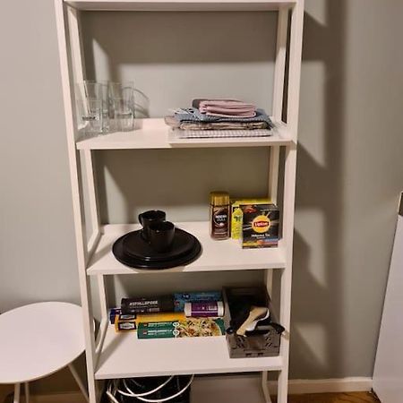 Small Studio Appartment Тромсё Экстерьер фото