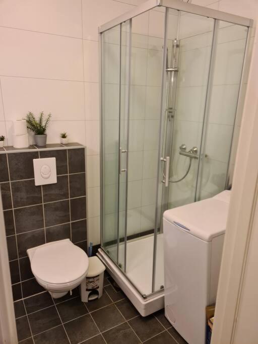 Small Studio Appartment Тромсё Экстерьер фото
