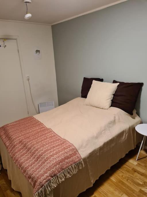 Small Studio Appartment Тромсё Экстерьер фото